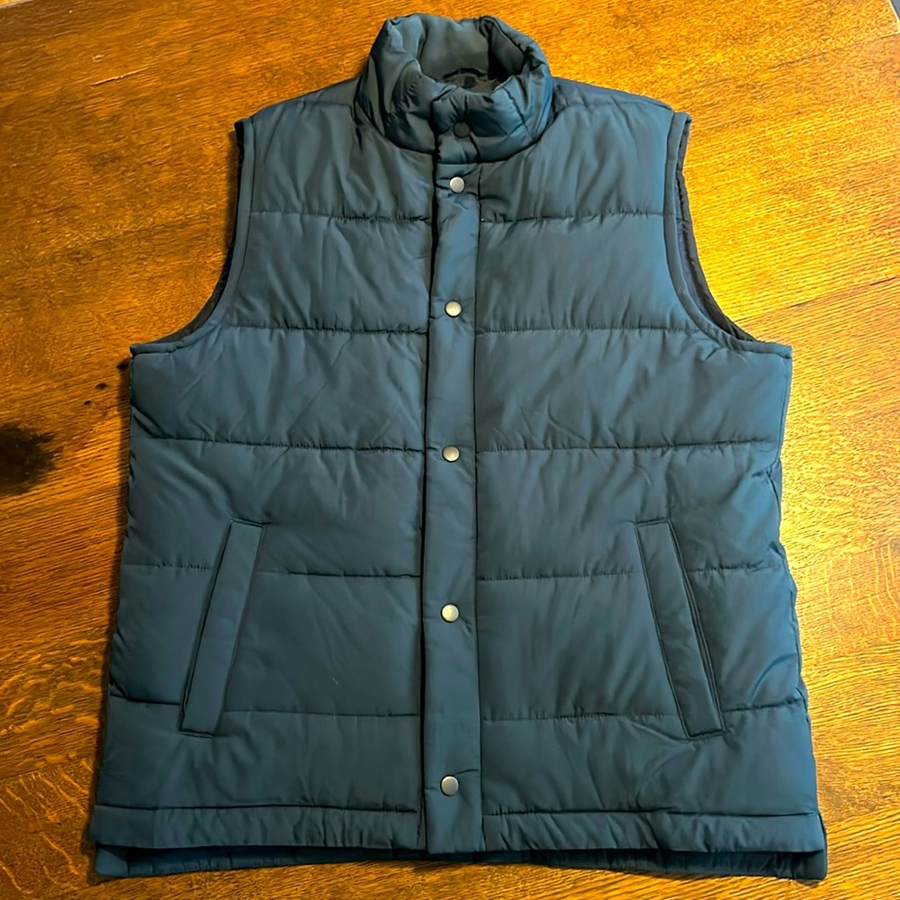 GAP Men’s Upcycled Puffer Vest
